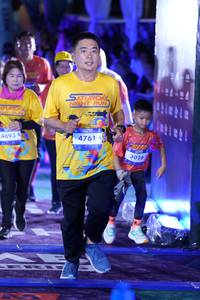 BIB: 4693, 4761, 3026
                            <button type="button" onclick="openModal(26252392)" class="btn btn-primary btn-sm float-right btn-popup" data-toggle="modal" data-target=".modal-high-quality">
                        <i class="fas fa-shopping-cart"></i> Add to Cart
                    </button>
                                            <button type="button" onclick="isThisMe(26252392, true)" class="btn btn-success btn-sm float-right btn-popup btn-isme hidden" data-toggle="tooltip" data-placement="bottom" title="นี่คือรูปของคุณใช่ไหม คลิกที่นี่เพื่อเอาเข้าอัลบั้ม">
                        <i class="fas fa-plus"></i> Add to album
                    </button>
                    <button type="button" onclick="isThisMe(26252392, false)" class="btn btn-warning btn-sm float-right btn-popup btn-isnotme hidden">
                        <i class="fas fa-ban"></i> Remove from album
                    </button>